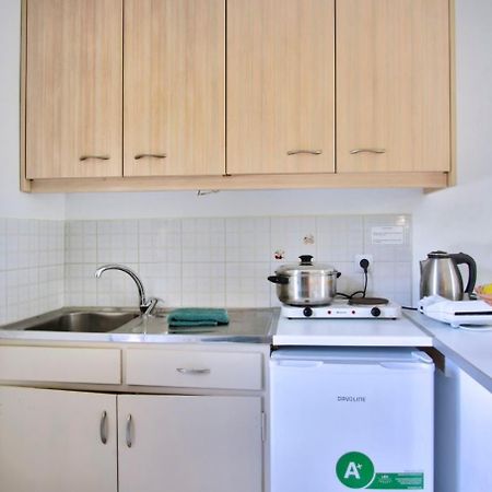 ホテル La Casa De Dalia レフキンミ エクステリア 写真